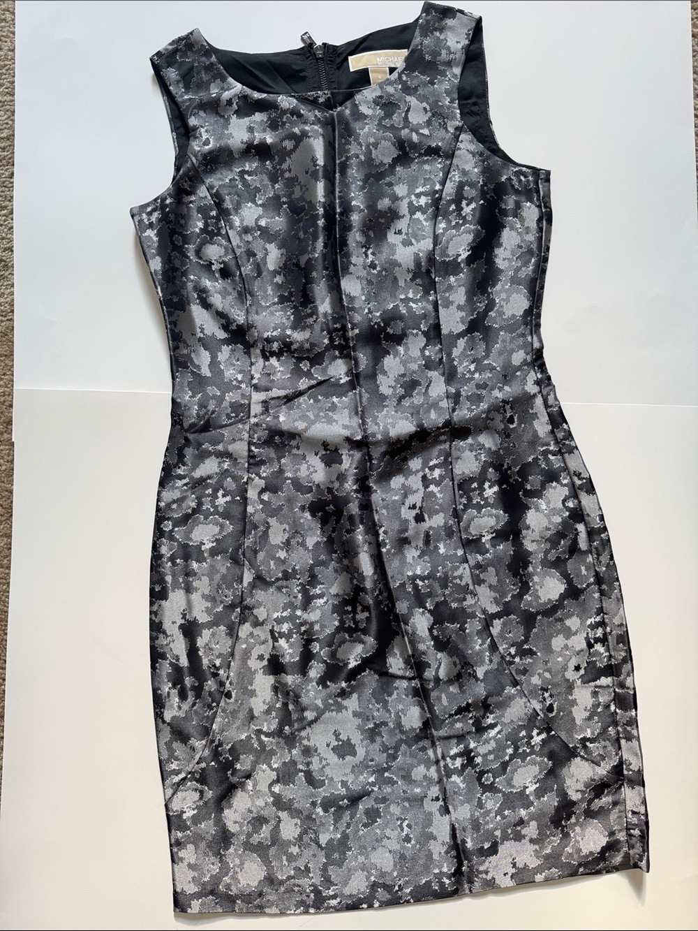 Michael Kors Sleeveless Gray & Black Patterned Midi Sheath Dress